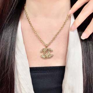 CHANEL Signature Pendant Chain Necklace