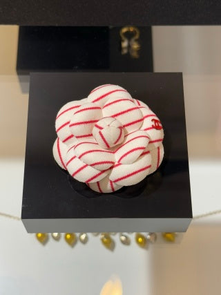Chanel Camellia Flower Brooch – Elegant Luxury Fashion Accessory