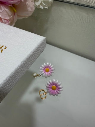 Dior Jardin Daisy Pearl Earrings