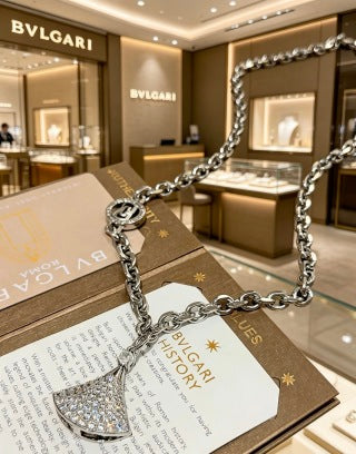 Bvlgari Silver Crystal Fan Pendant Necklace – Elegant Luxury Jewelry